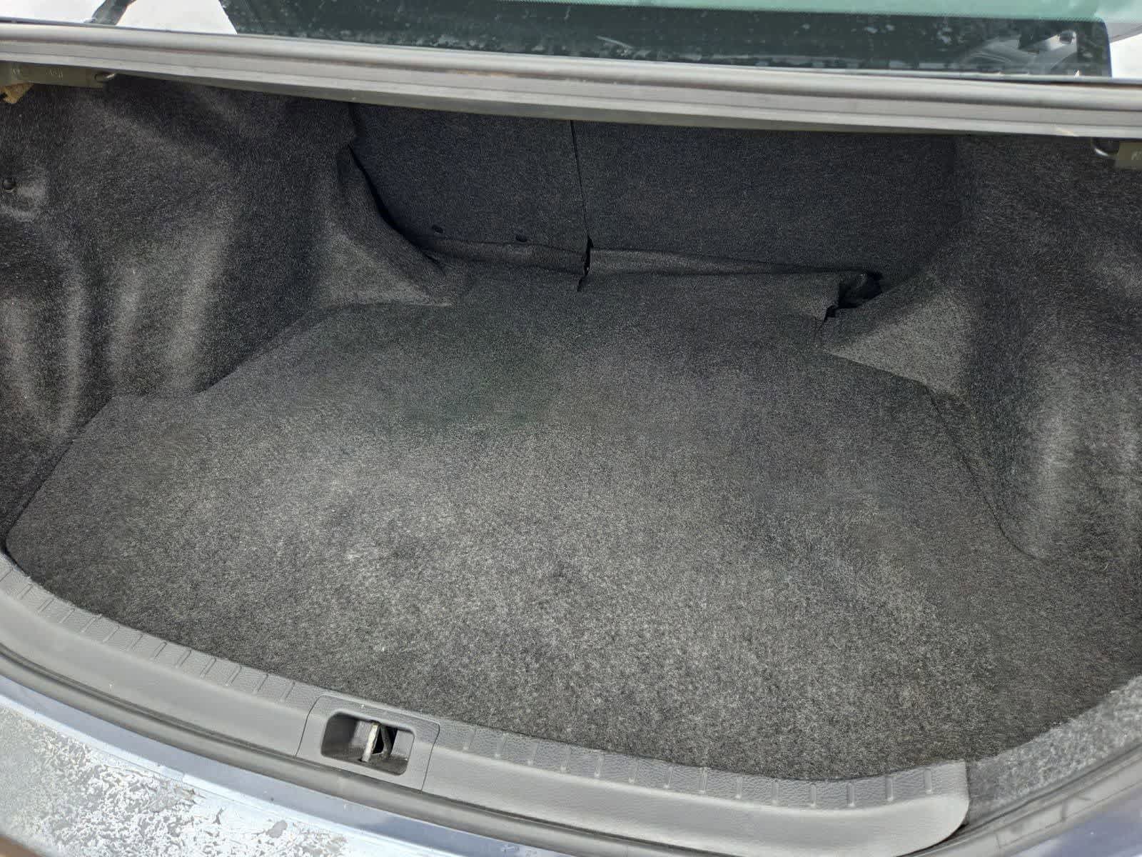 Used 2017 Toyota Corolla LE FWD image 31