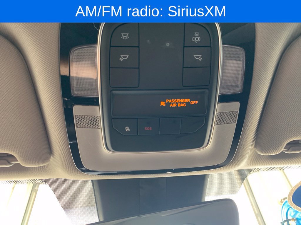 Used 2022 Hyundai Santa Fe SEL w/ Convenience Package AWD/4WD image 9