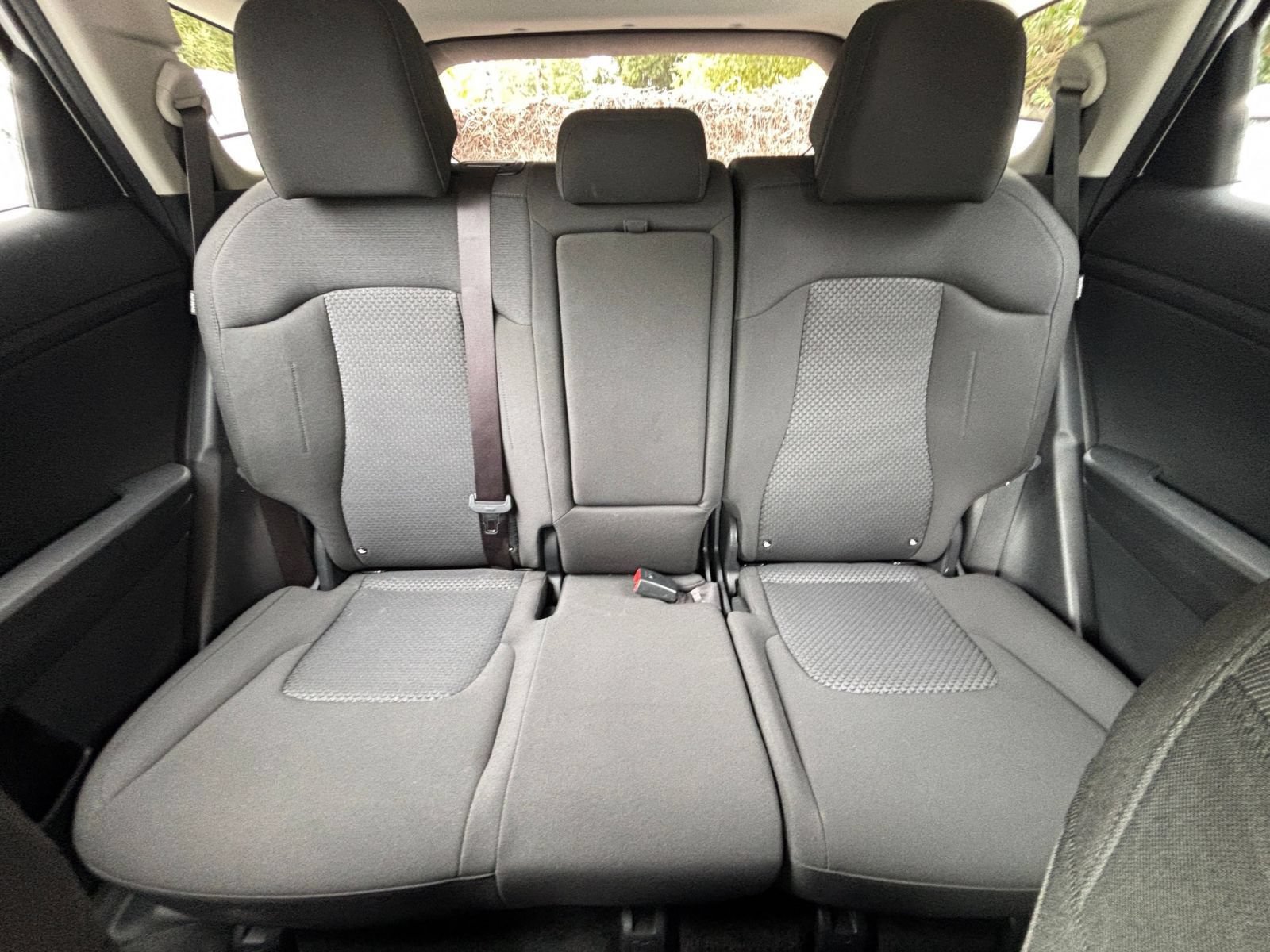 Used 2026 Kia Sportage LX FWD image 33