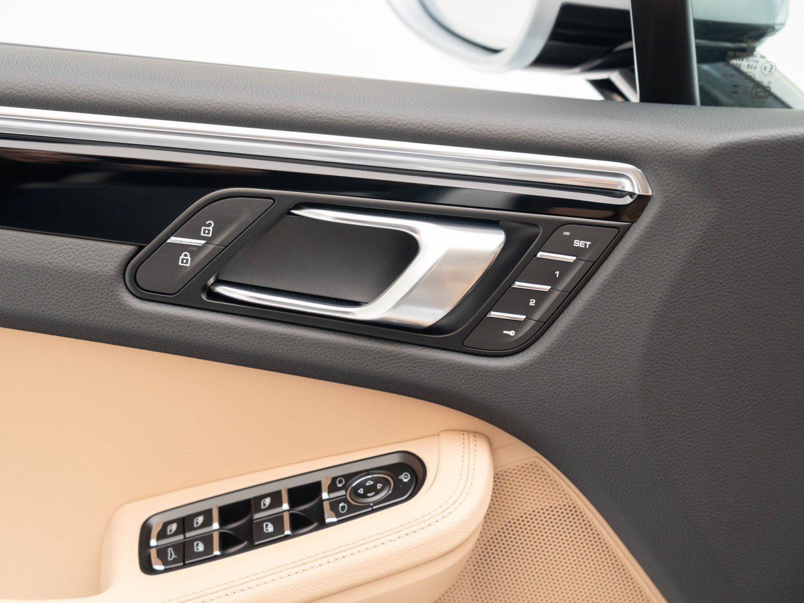 New 2026 Porsche Macan image 23