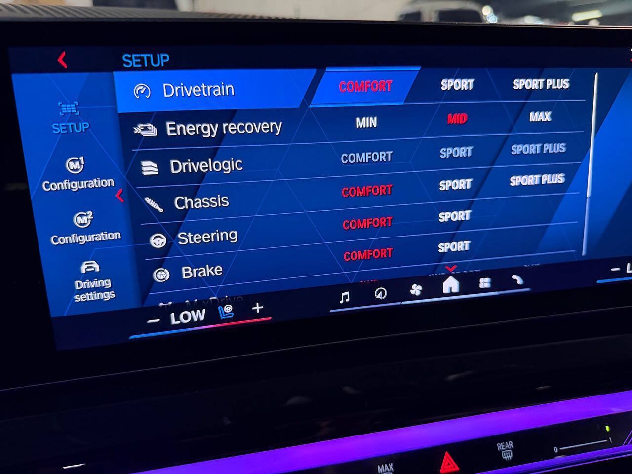 Used 2026 BMW M5 Touring AWD/4WD image 42
