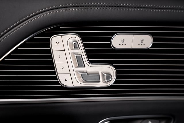 Used 2021 Mercedes-Benz Maybach GLS 600 4MATIC image 66