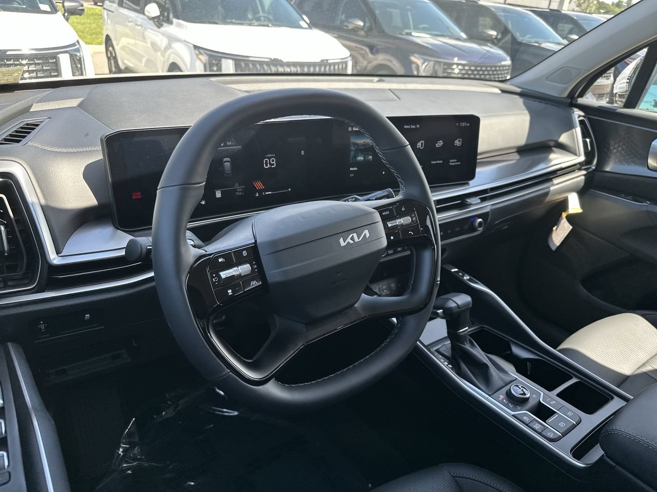 New 2026 Kia Sorento S w/ S Panoramic Sunroof Package AWD/4WD image 16