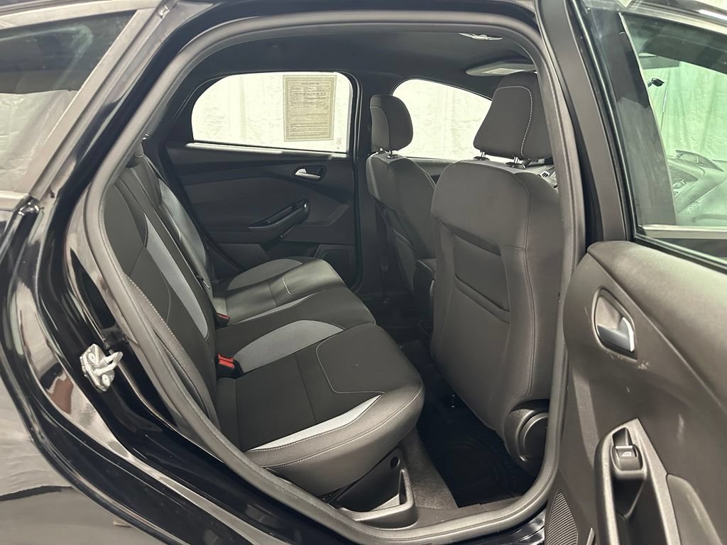 Used 2018 Ford Focus ST FWD image 44