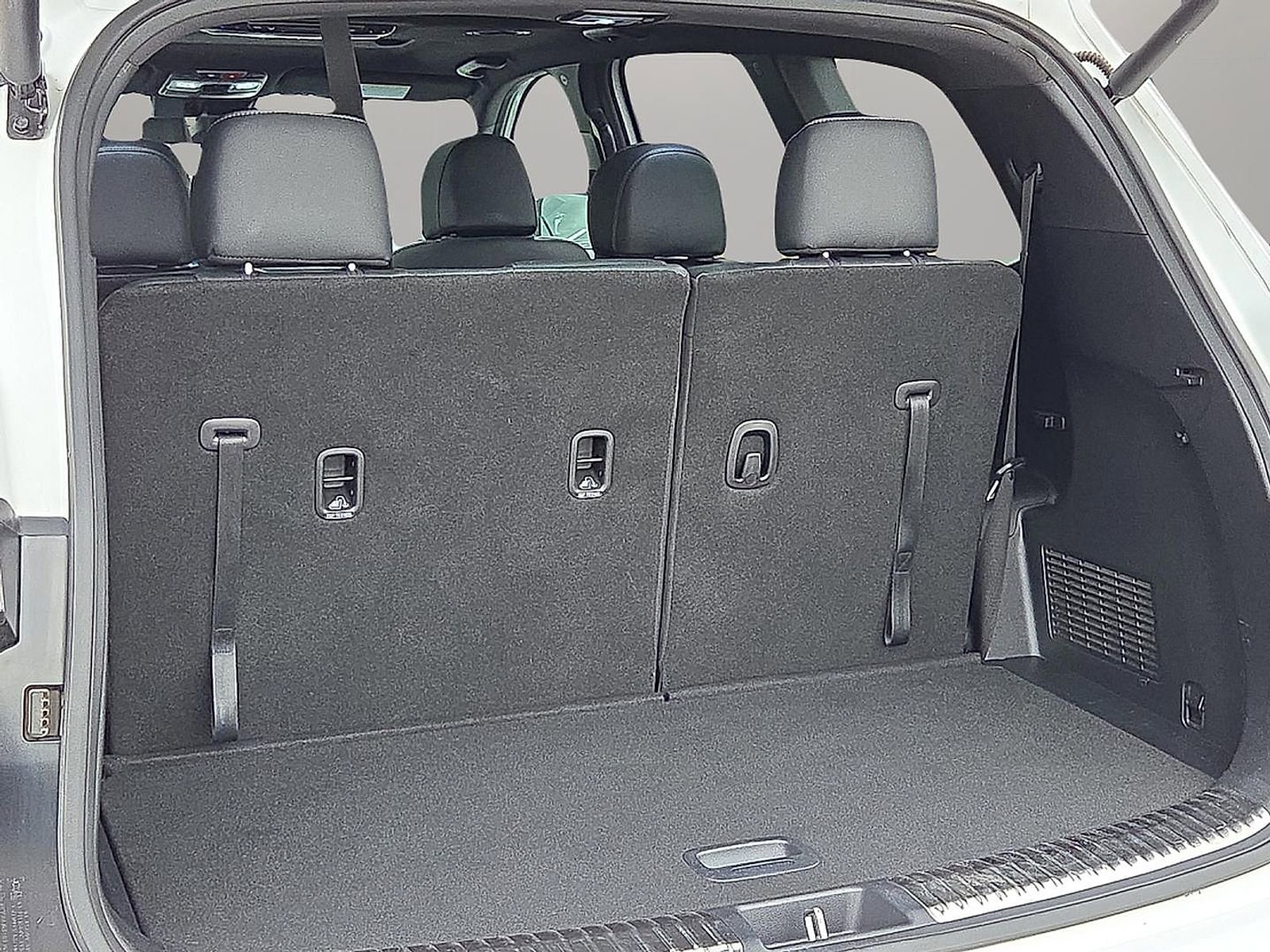 Used 2025 Kia Telluride SX X-Line image 9