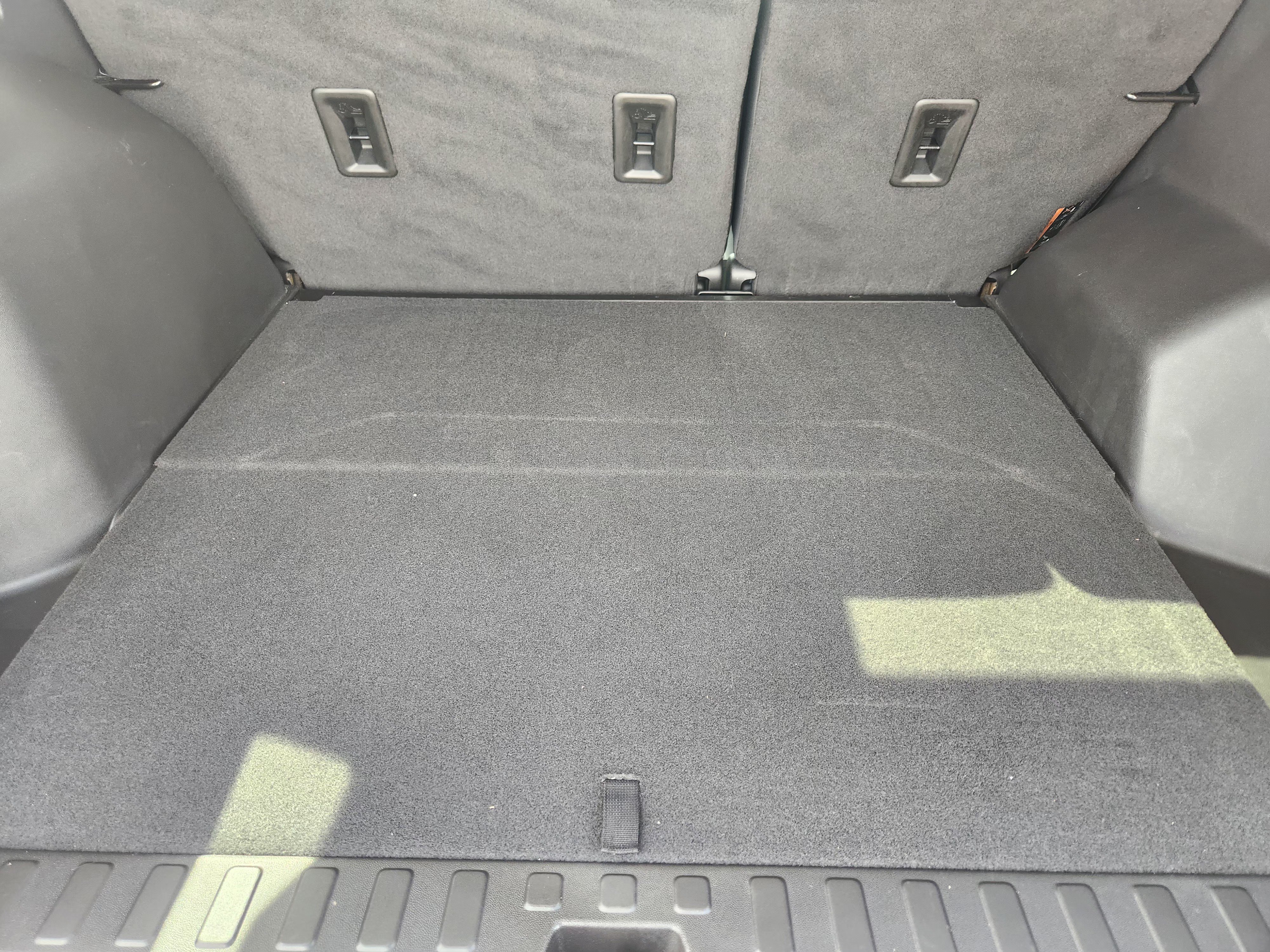 Used 2023 GMC Terrain AT4 w/ Tech Package AWD/4WD image 35
