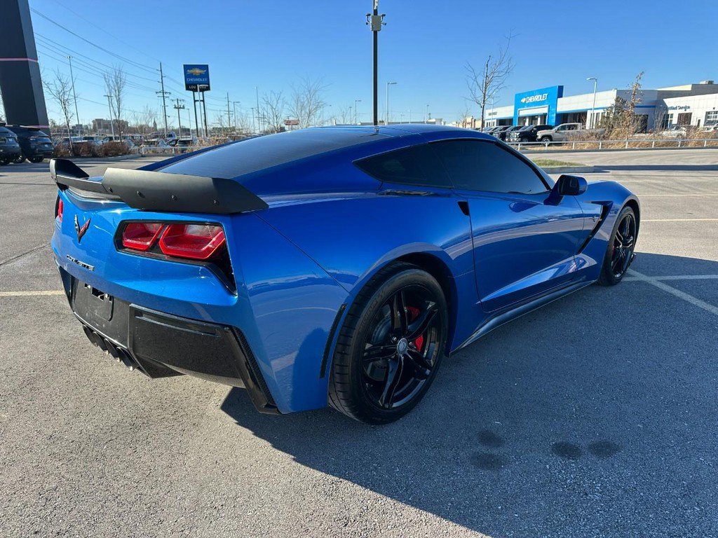 Used 2016 Chevrolet Corvette Stingray Coupe w/ Carbon Flash Badge Package image 7