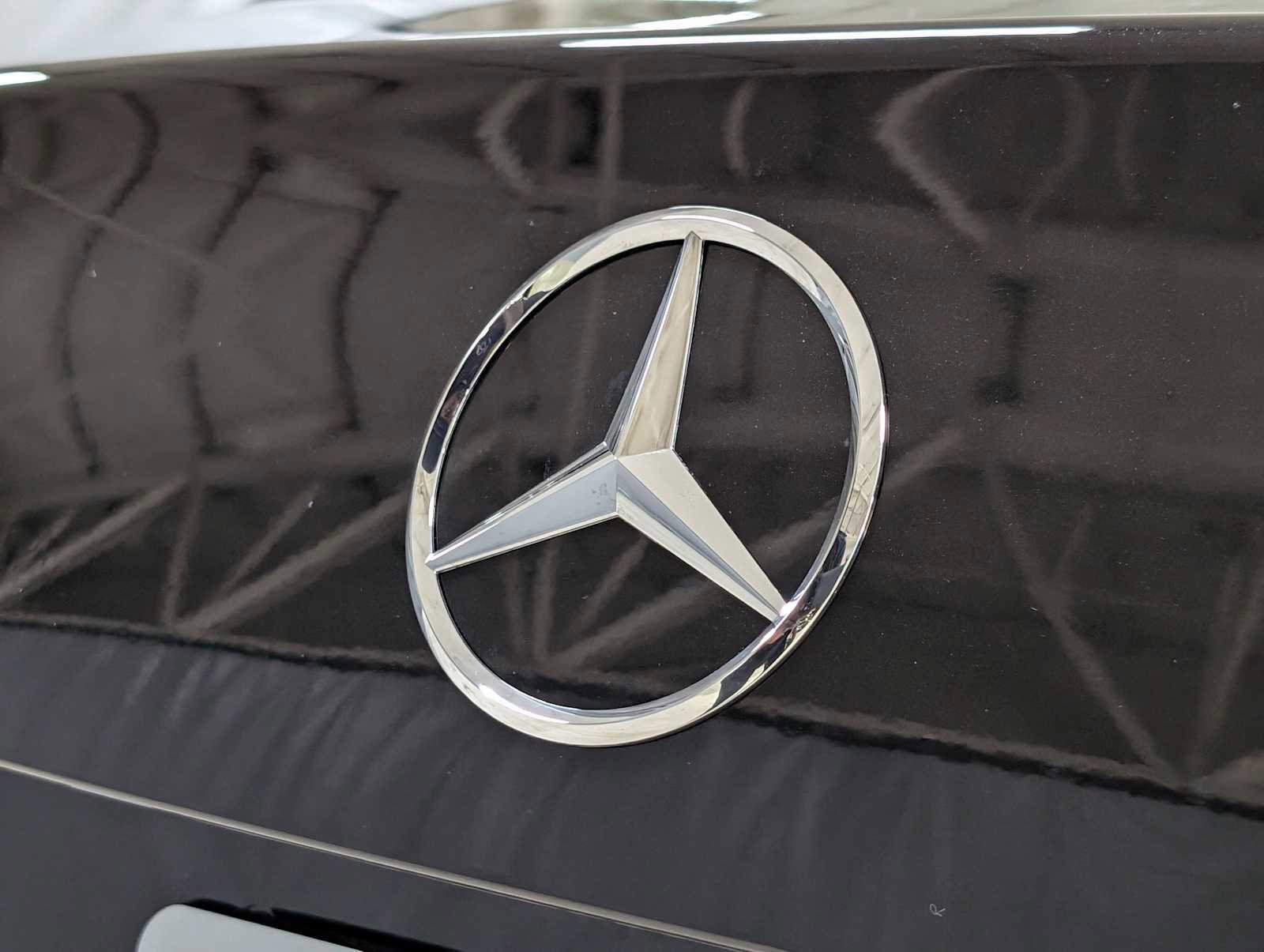 Used 2025 Mercedes-Benz C 300 4MATIC Sedan image 17