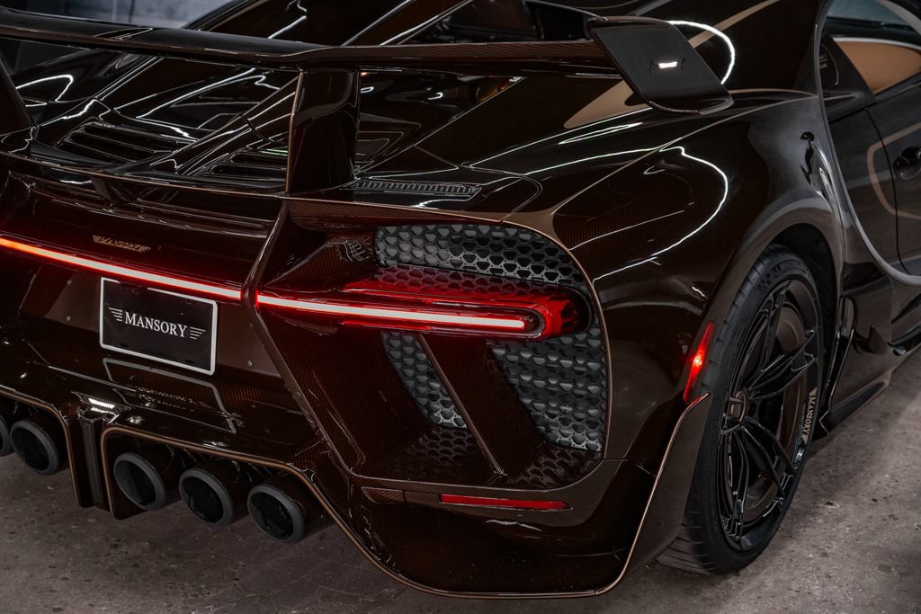 Used 2020 Bugatti Chiron AWD/4WD image 26