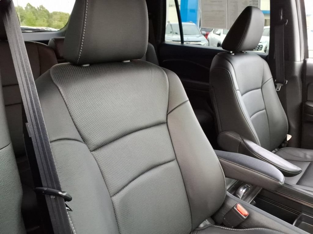 Used 2023 Honda Passport EX-L image 23