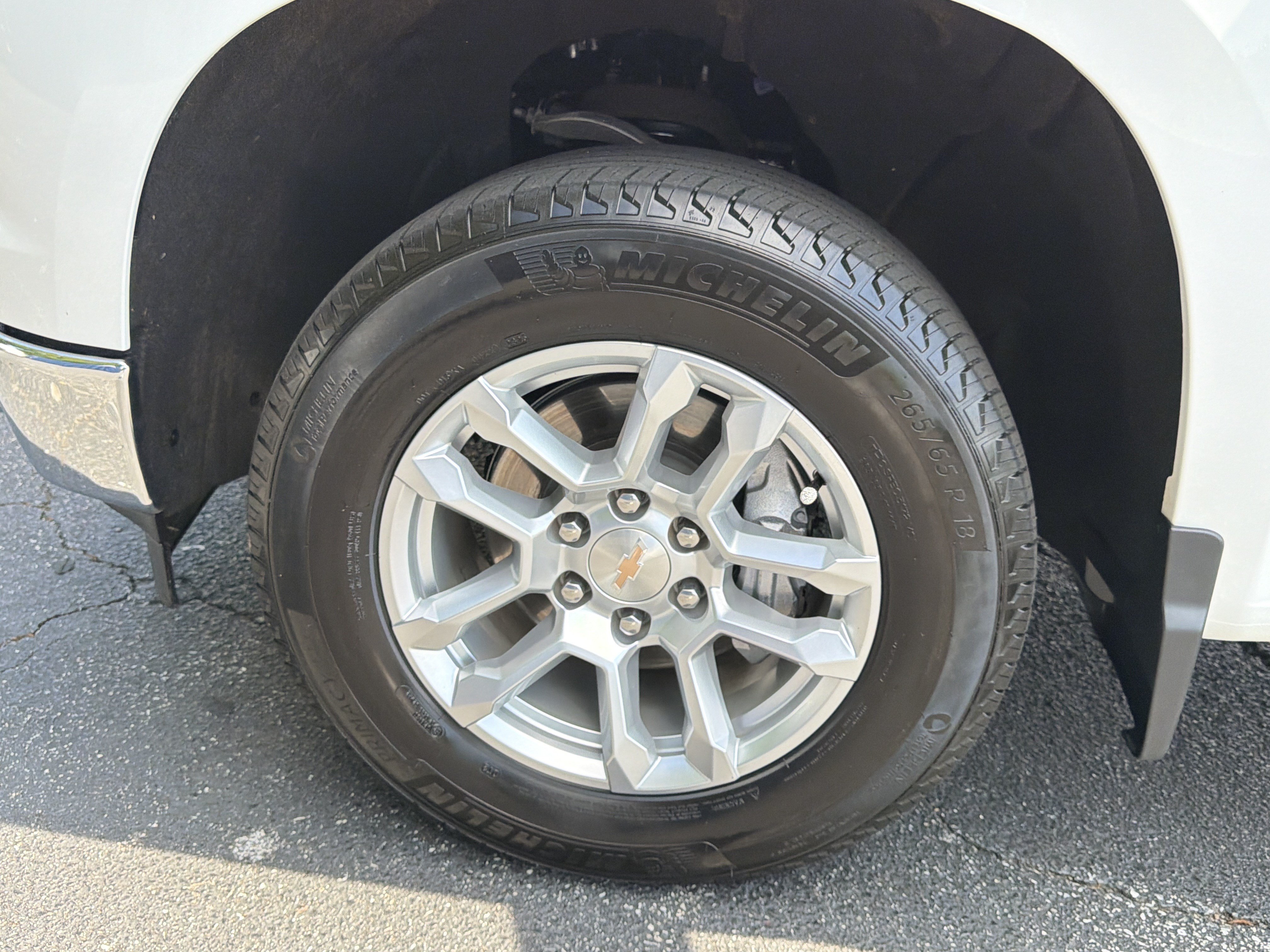 Used 2025 Chevrolet Silverado 1500 LT RWD image 11