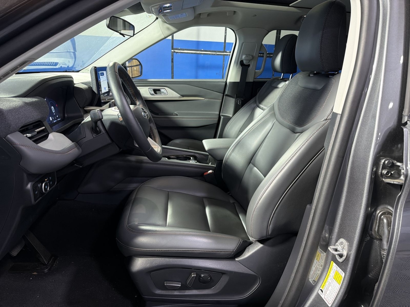 New 2026 Ford Explorer Active w/ Active Comfort Package AWD/4WD image 24