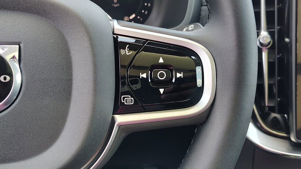 New 2026 Volvo XC90 B6 Ultra w/ Protection Package AWD/4WD image 14