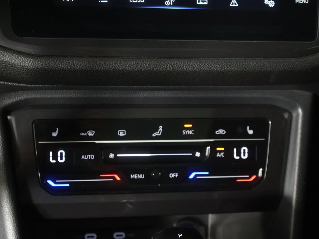 Used 2023 Volkswagen Tiguan SE w/ Panoramic Sunroof Package FWD image 47