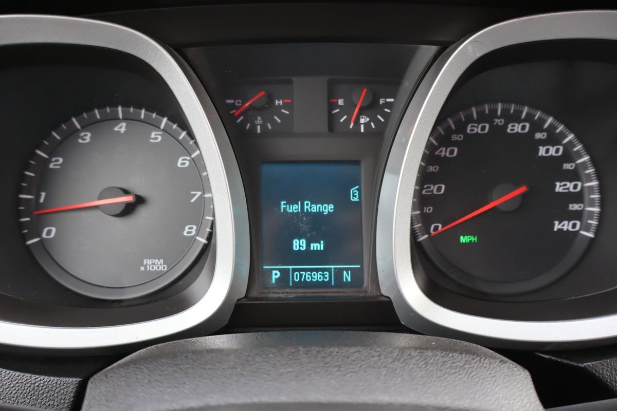 Used 2011 Chevrolet Equinox LT w/ Driver Convenience Package image 32