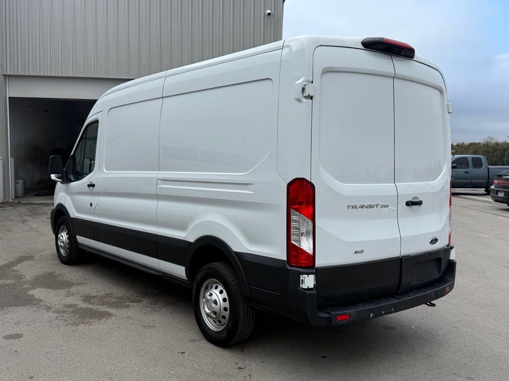 Used 2023 Ford Transit 250 Medium Roof AWD image 39