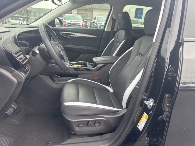 Used 2025 Buick Envision Sport Touring image 17