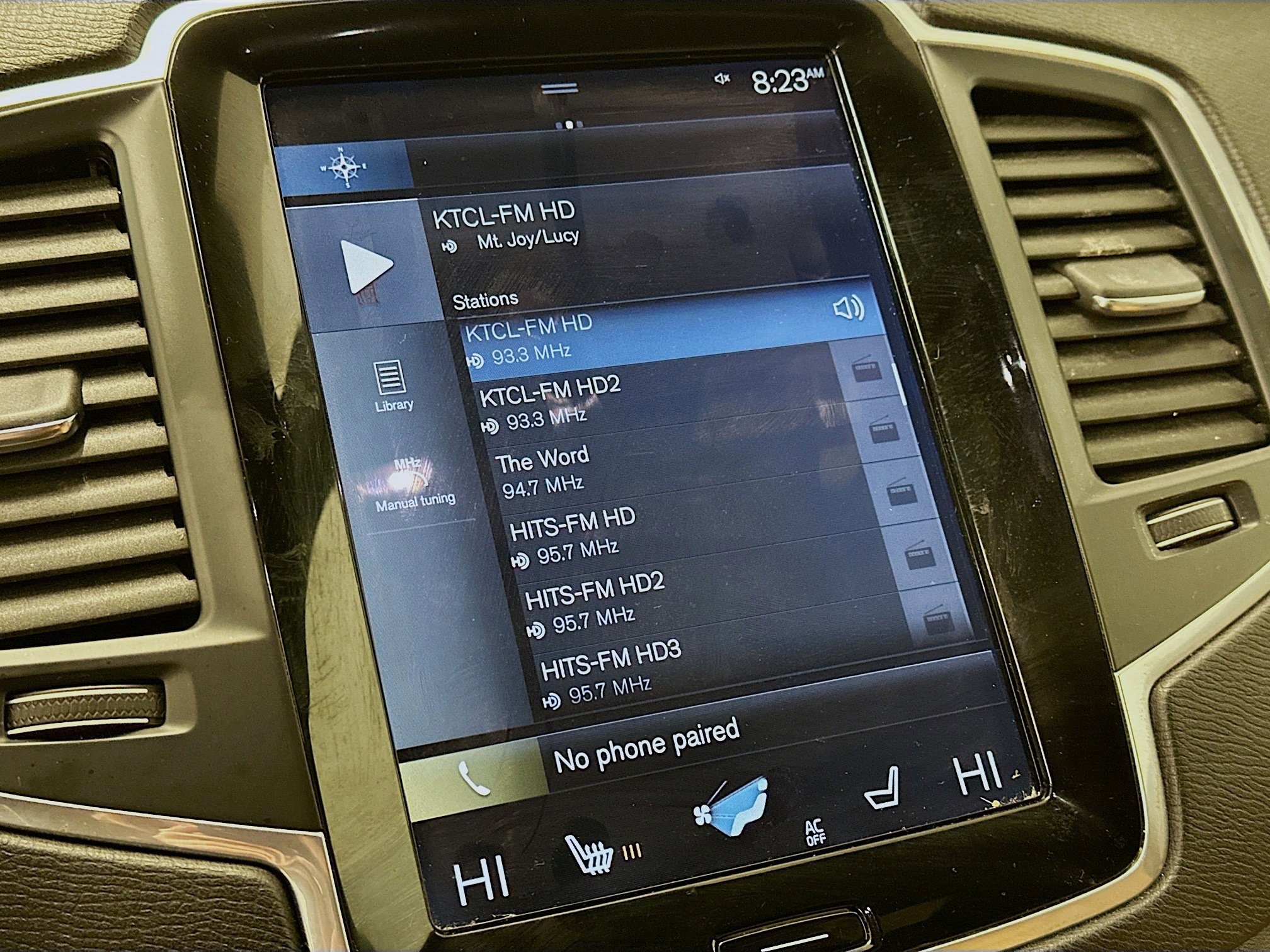 Used 2017 Volvo XC90 T6 Momentum w/ Vision Package image 21