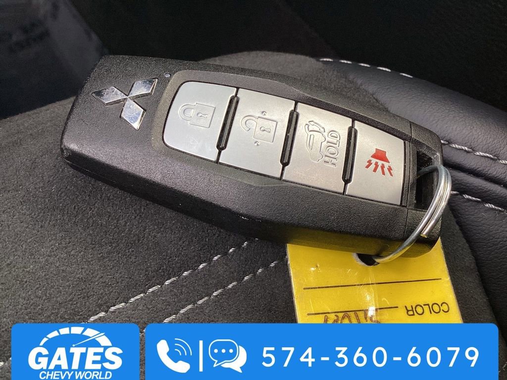 Used 2025 Mitsubishi Outlander SE image 31