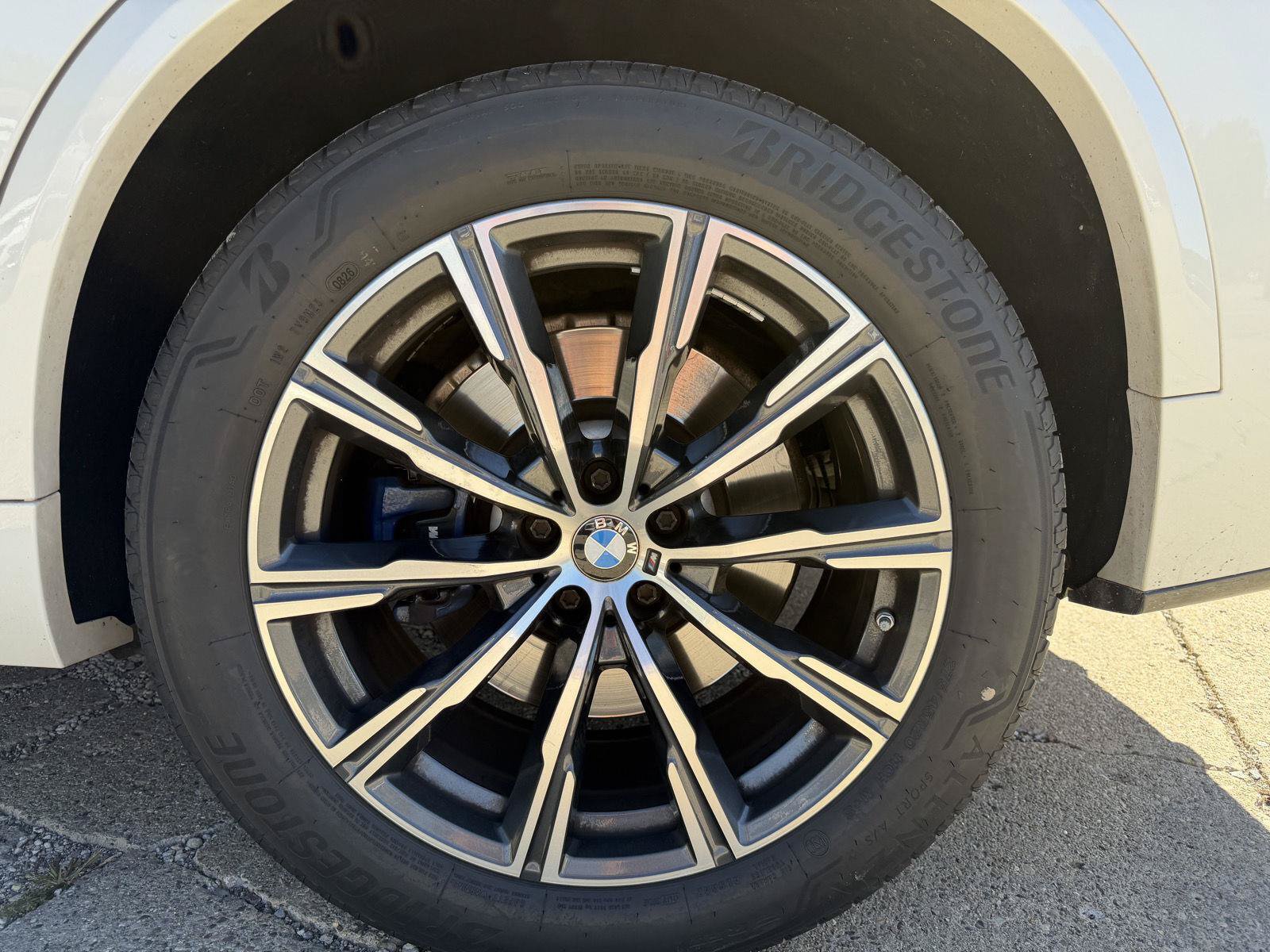 Used 2021 BMW X5 M50i w/ Dynamic Handling Package AWD/4WD image 11