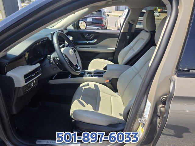 Certified 2025 Lincoln Corsair Reserve w/ Jet Appearance Package FWD image 10