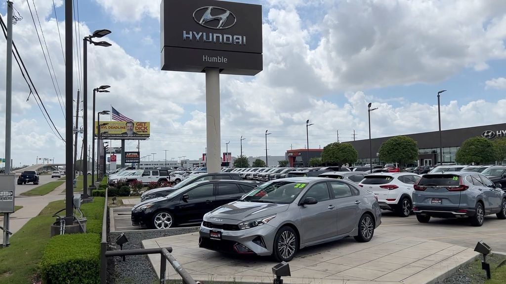 Used 2023 Kia Forte GT-Line image 40