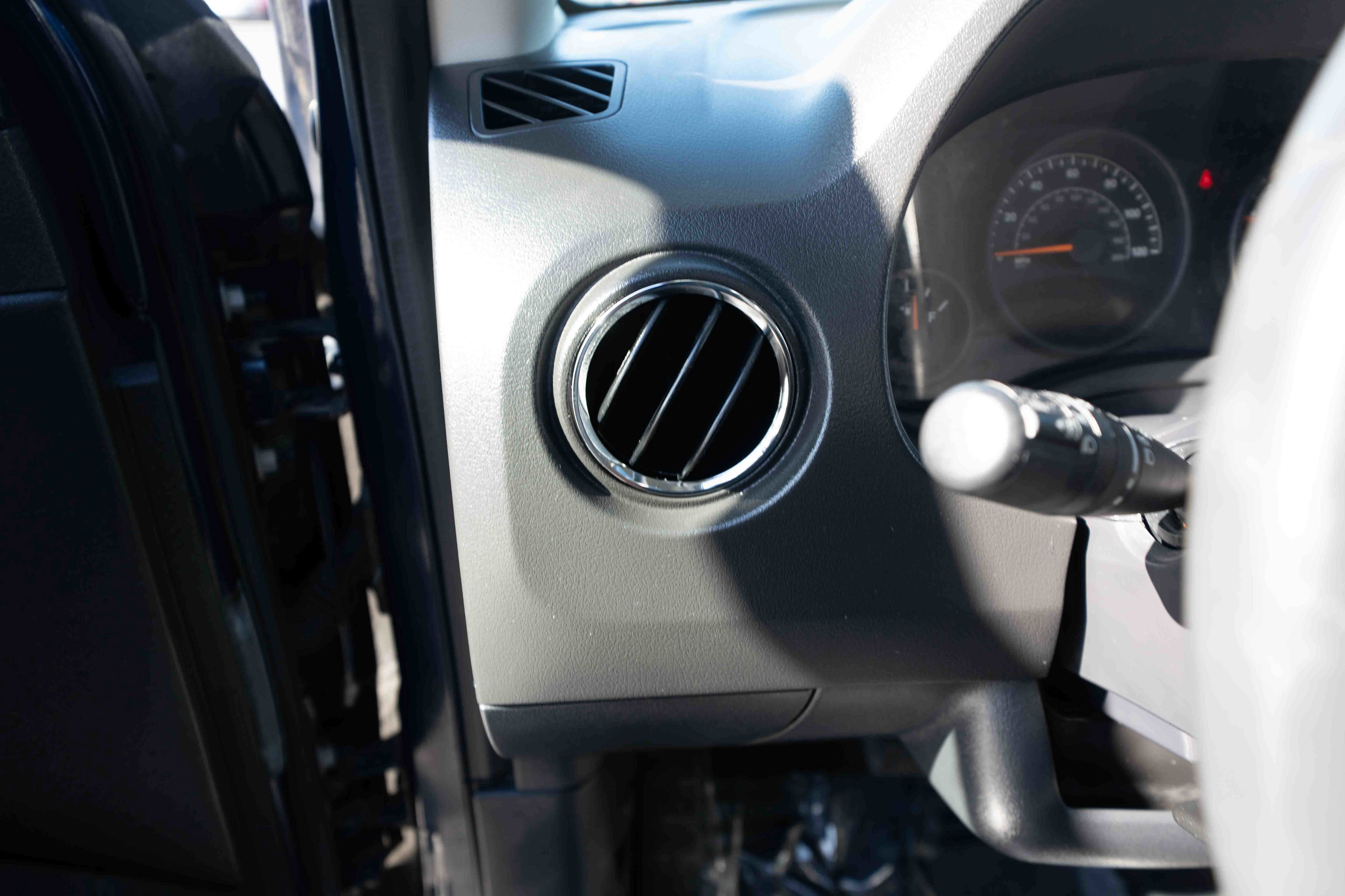 Used 2015 Jeep Patriot High Altitude image 11