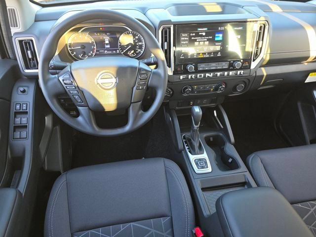 New 2026 Nissan Frontier SV w/ Tow Package AWD/4WD image 3