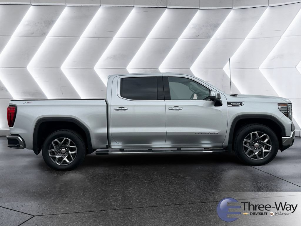 Certified 2022 GMC Sierra 1500 SLT w/ SLT Premium Package image 6
