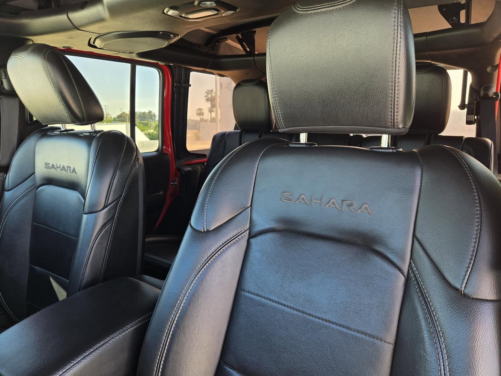 Used 2022 Jeep Wrangler Unlimited Sahara image 25