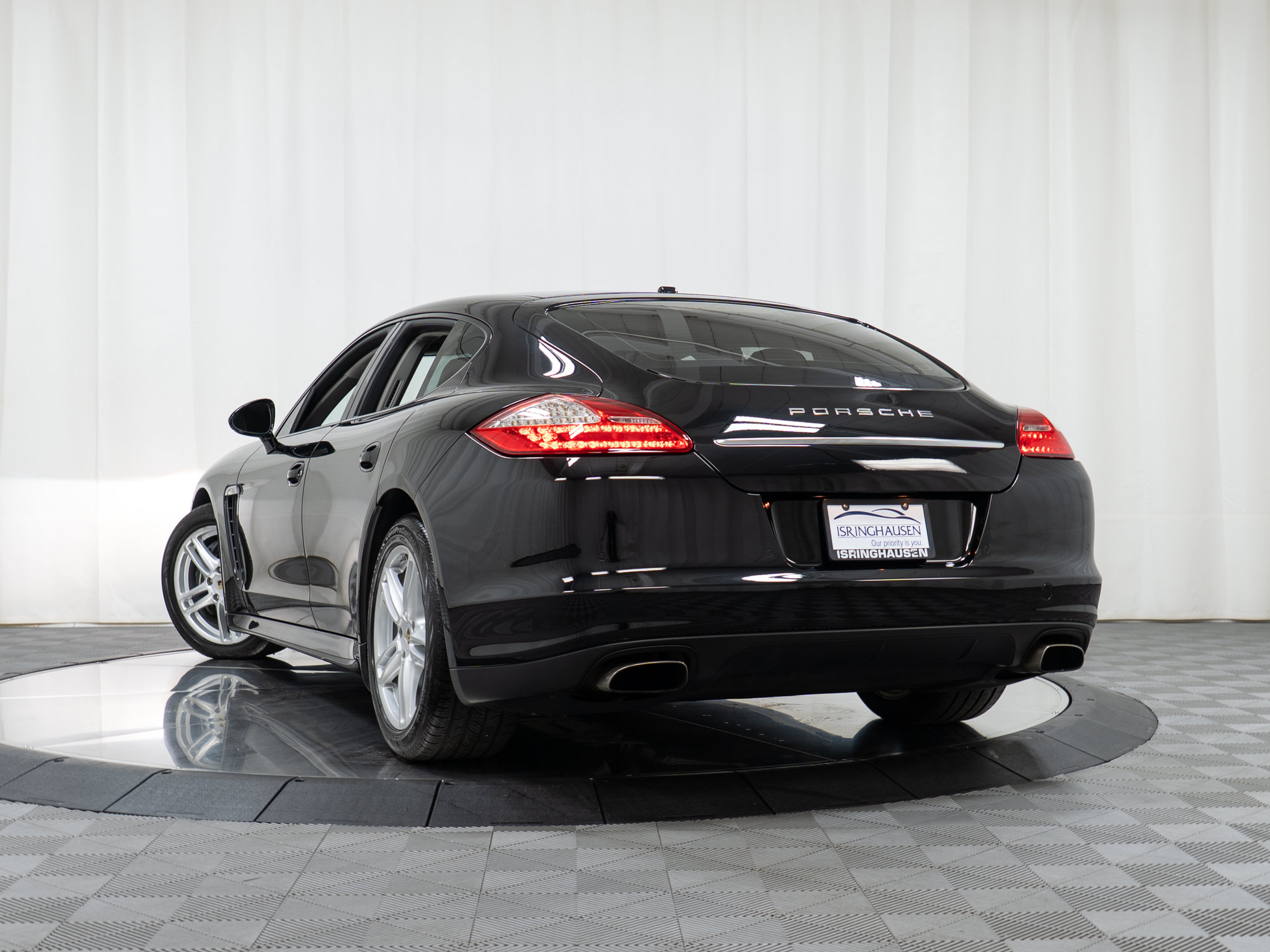 Used 2011 Porsche Panamera 4 AWD/4WD image 34