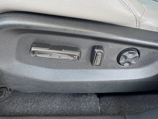 Used 2017 Honda CR-V Touring image 21