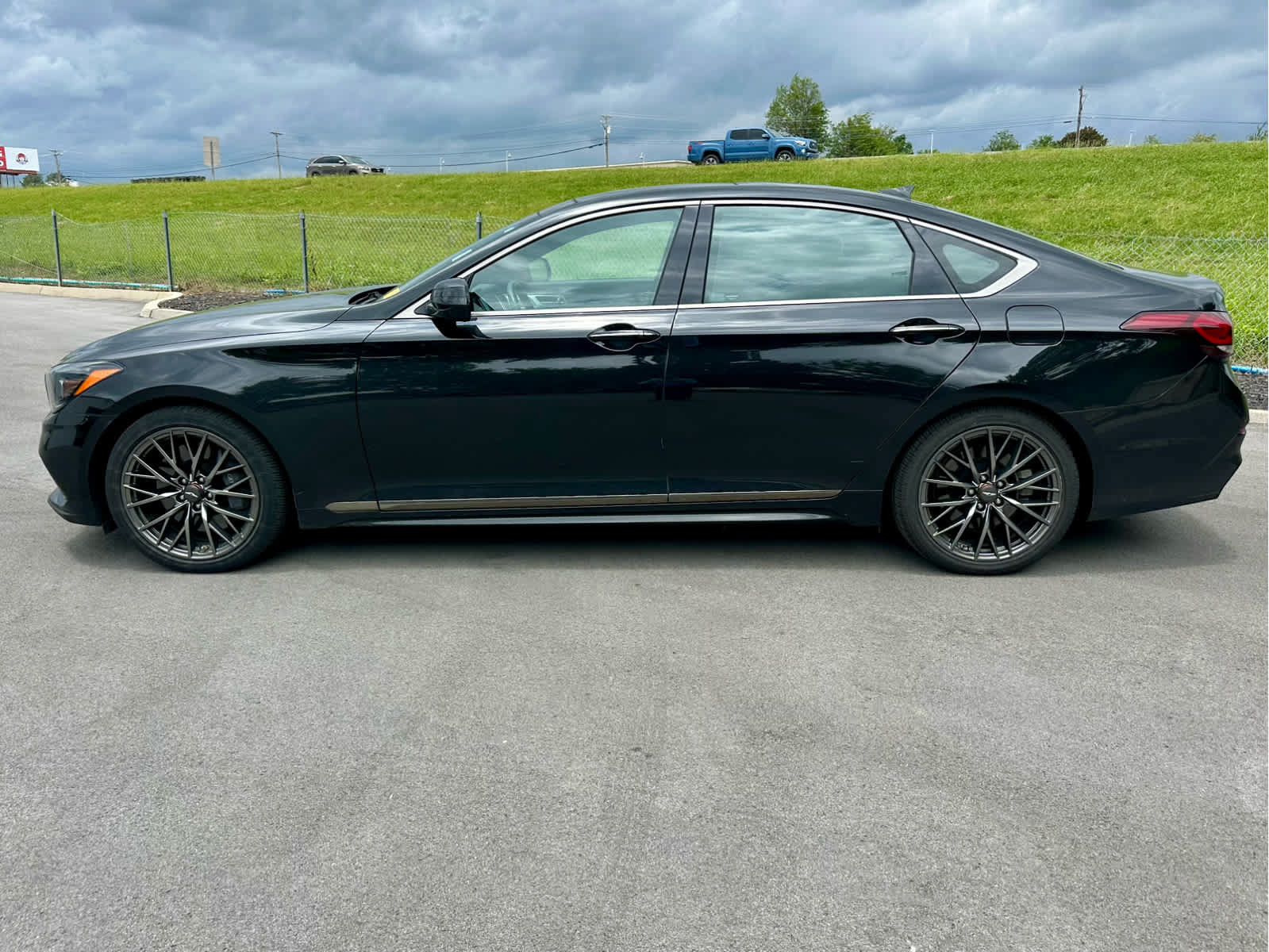 Used 2019 Genesis G80 3.3T Sport RWD image 8