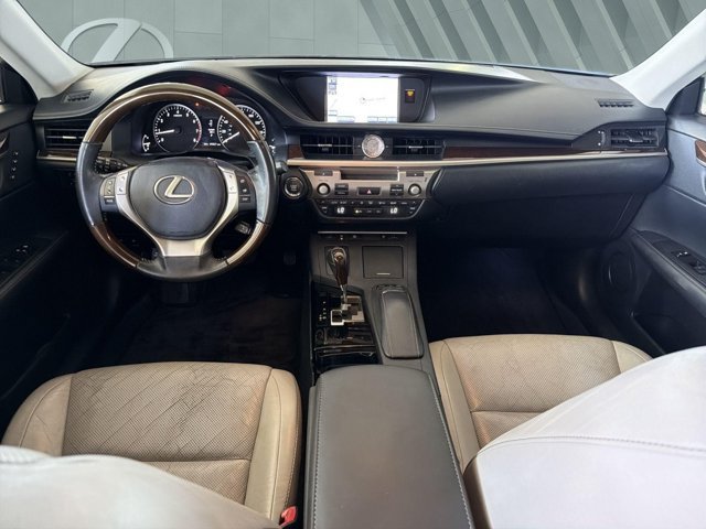 Used 2014 Lexus ES 350 w/ Luxury Package FWD image 13