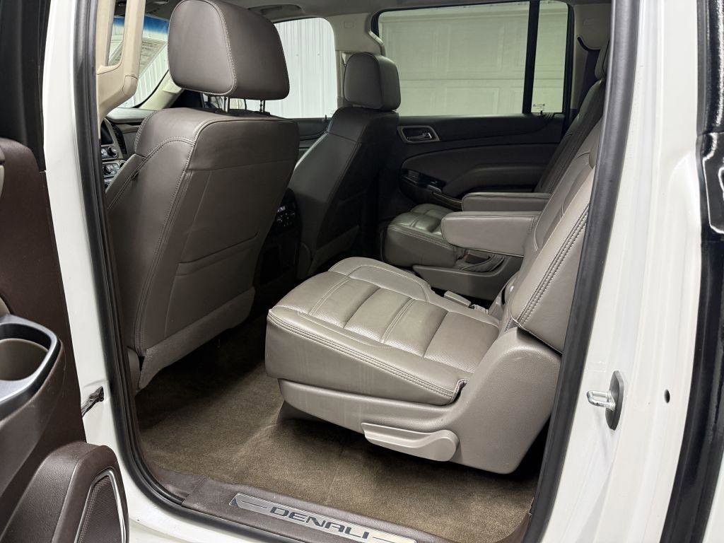 Used 2019 GMC Yukon XL Denali w/ Denali Ultimate Package image 30