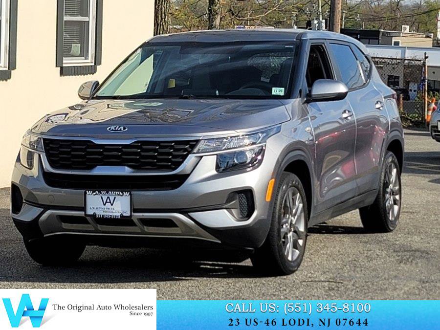 Used 2021 Kia Seltos LX image 3