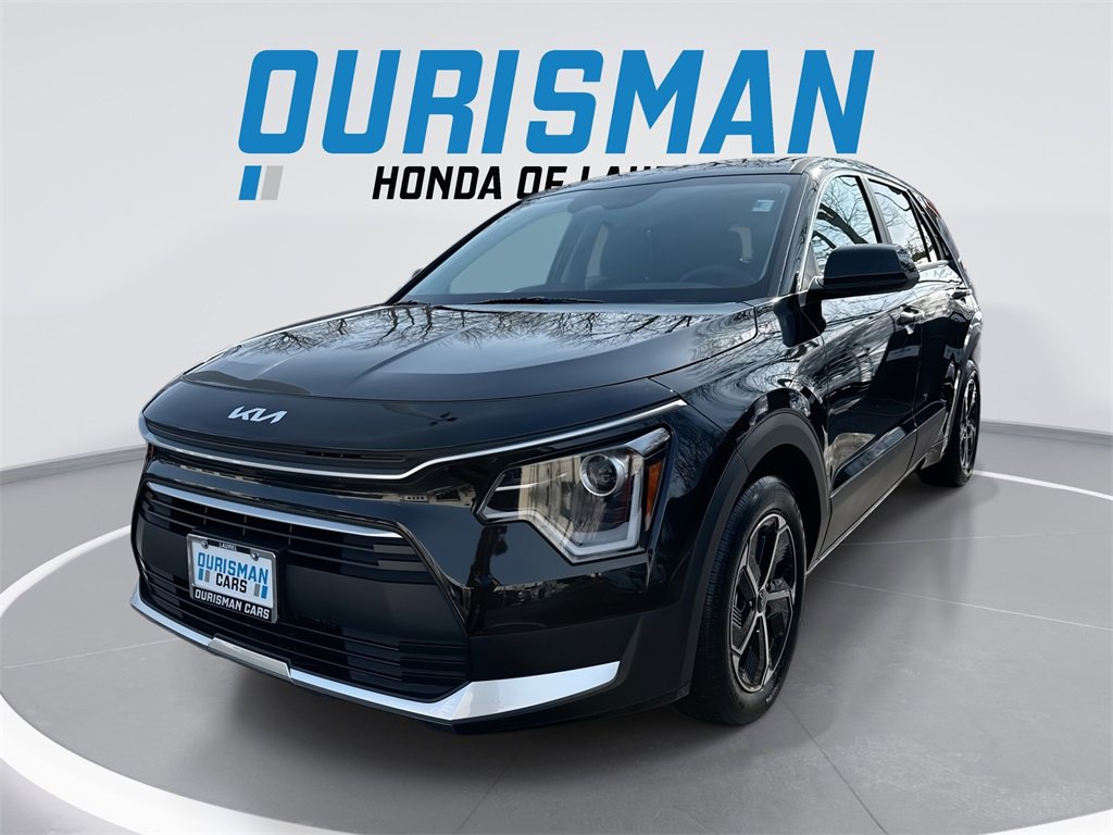 Used 2025 Kia Niro LX image 1