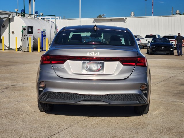 Used 2024 Kia Forte LXS FWD image 6