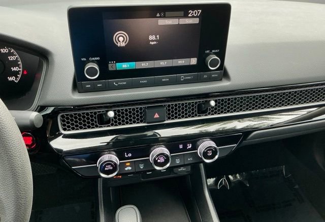 Used 2025 Honda Civic LX image 15