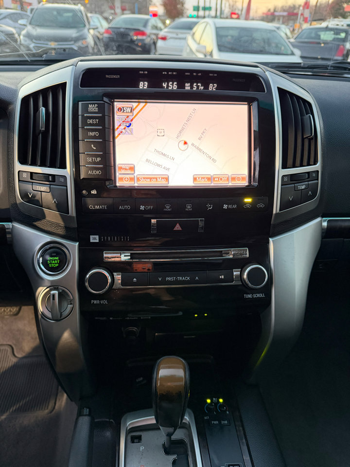 Used 2013 Toyota Land Cruiser image 15