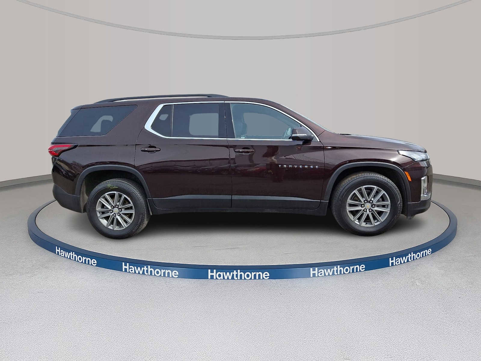 Used 2023 Chevrolet Traverse LT image 7