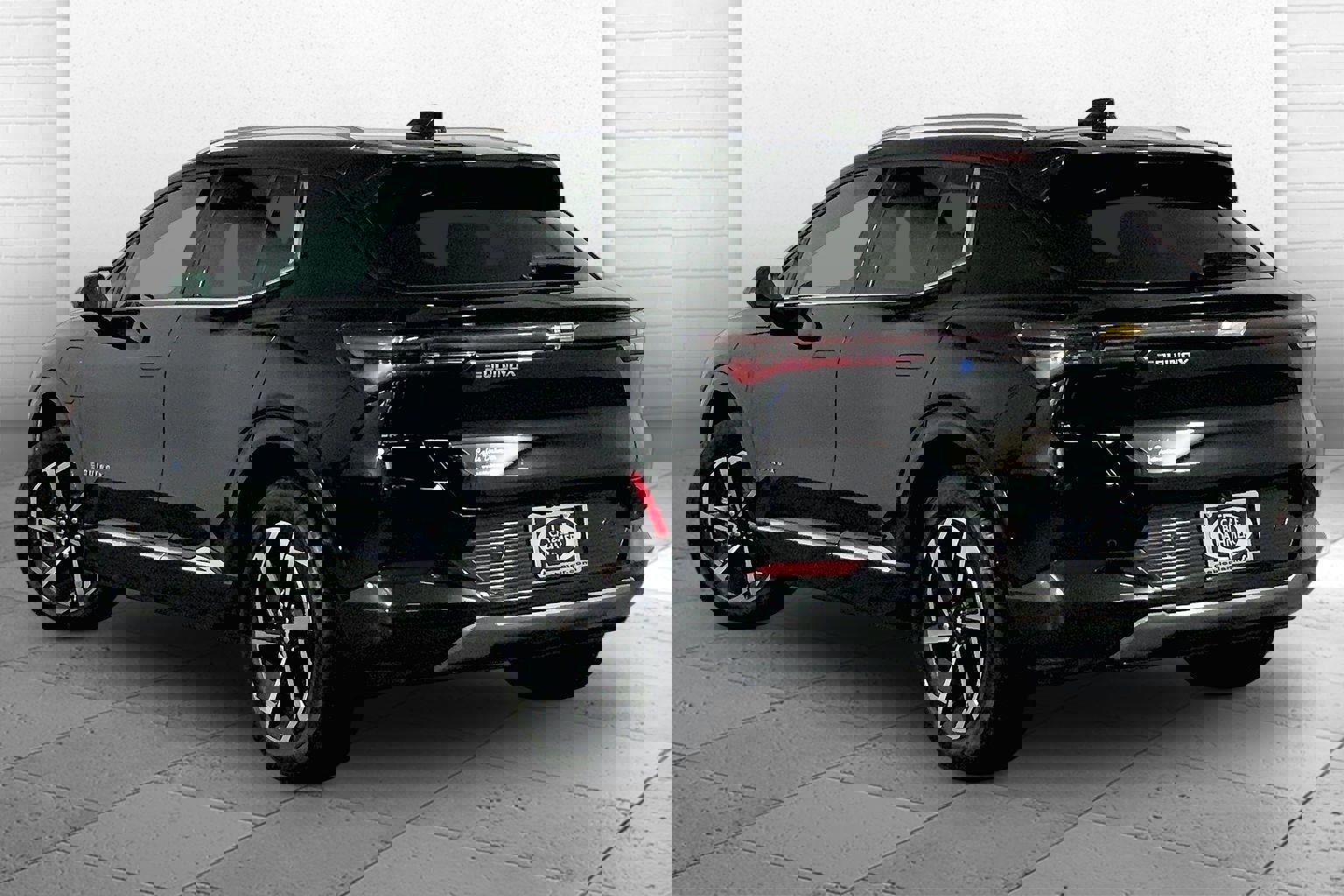 Used 2025 Chevrolet Equinox EV LT FWD image 11