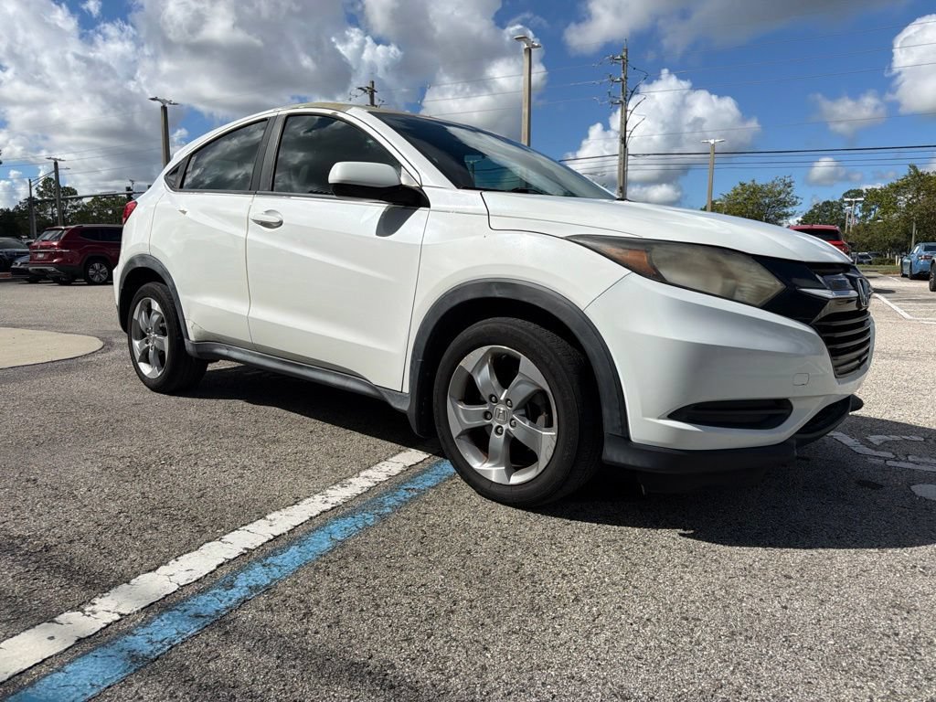 Used 2017 Honda HR-V LX image 17
