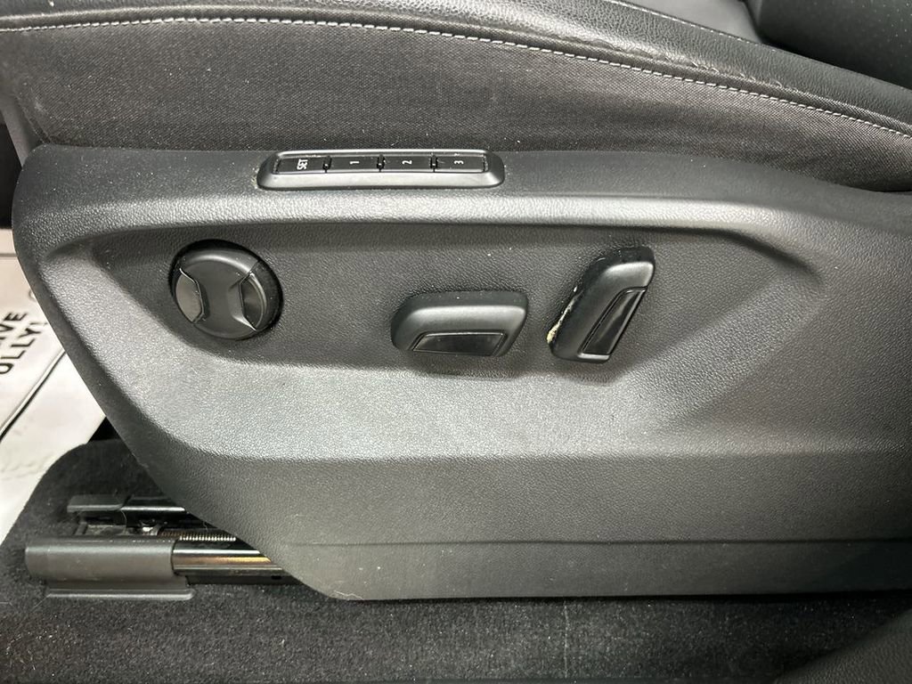 Used 2019 Volkswagen Atlas SEL AWD/4WD image 10