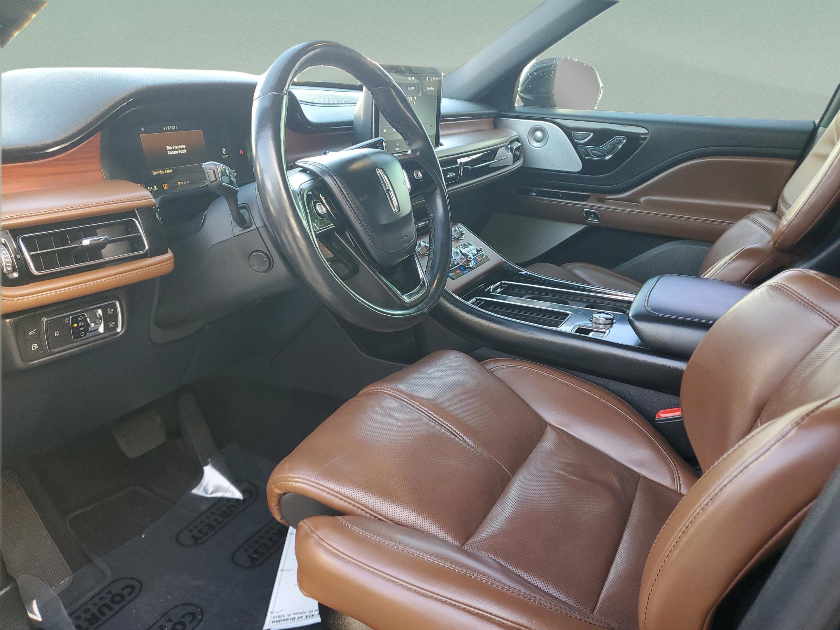 Used 2021 Lincoln Aviator Grand Touring w/ Equipment Group 302A image 18