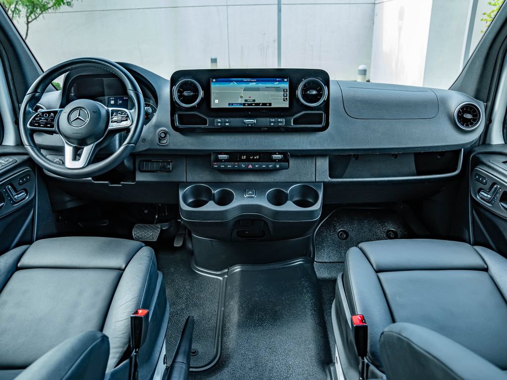 Used 2023 Mercedes-Benz Sprinter 2500 image 29