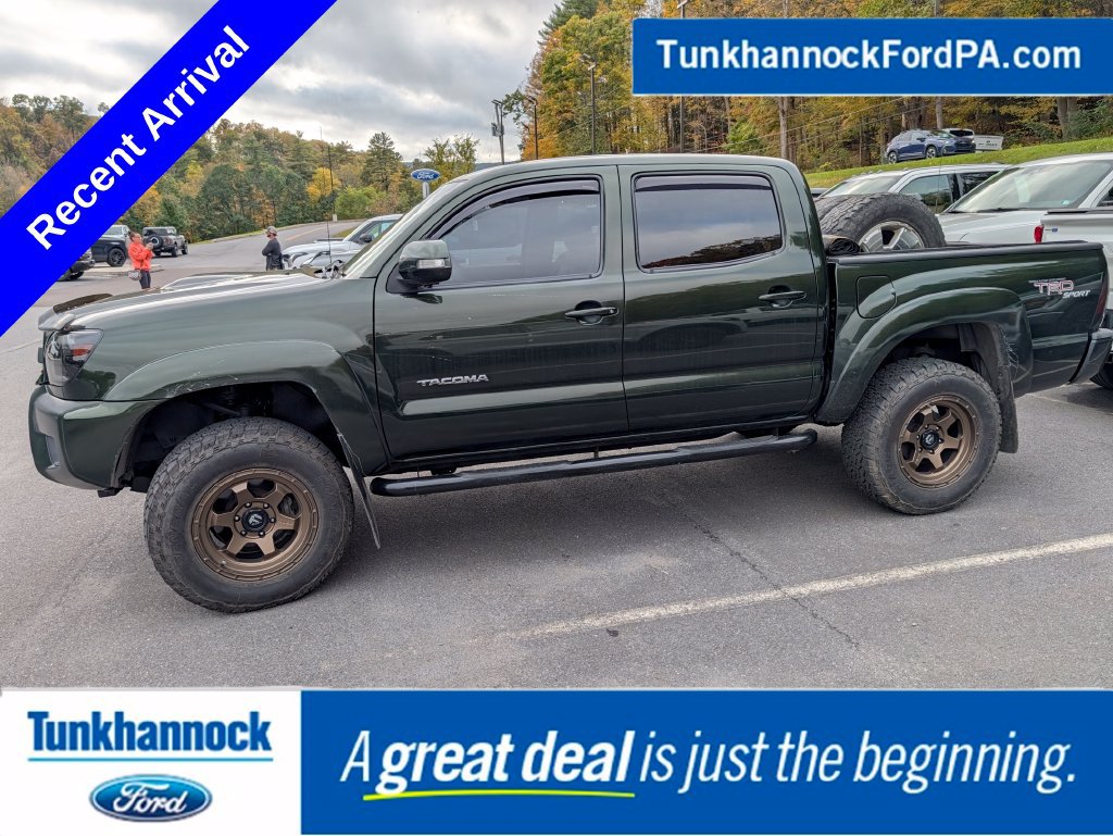 Used 2013 Toyota Tacoma 4x4 Double Cab w/ TRD Sport Pkg image 1