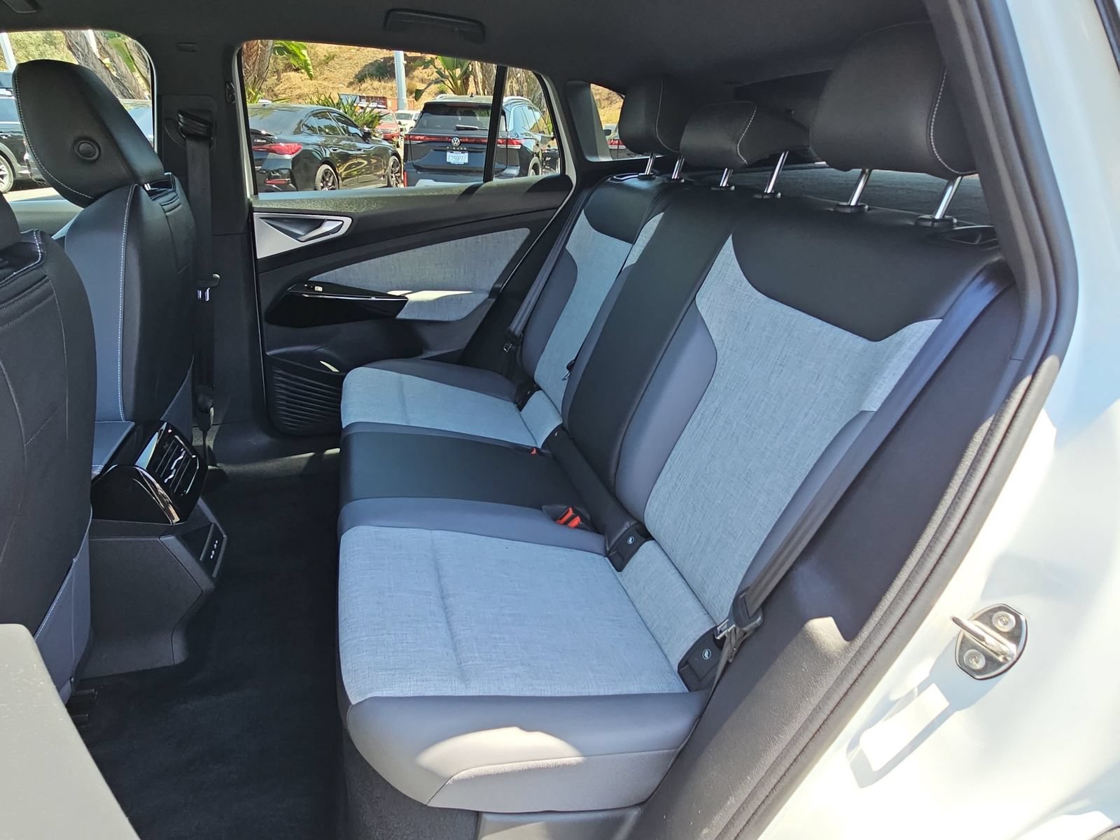 Certified 2023 Volkswagen ID.4 Pro RWD image 13