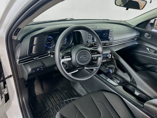 Used 2022 Hyundai Elantra Blue w/ Cargo Package image 17