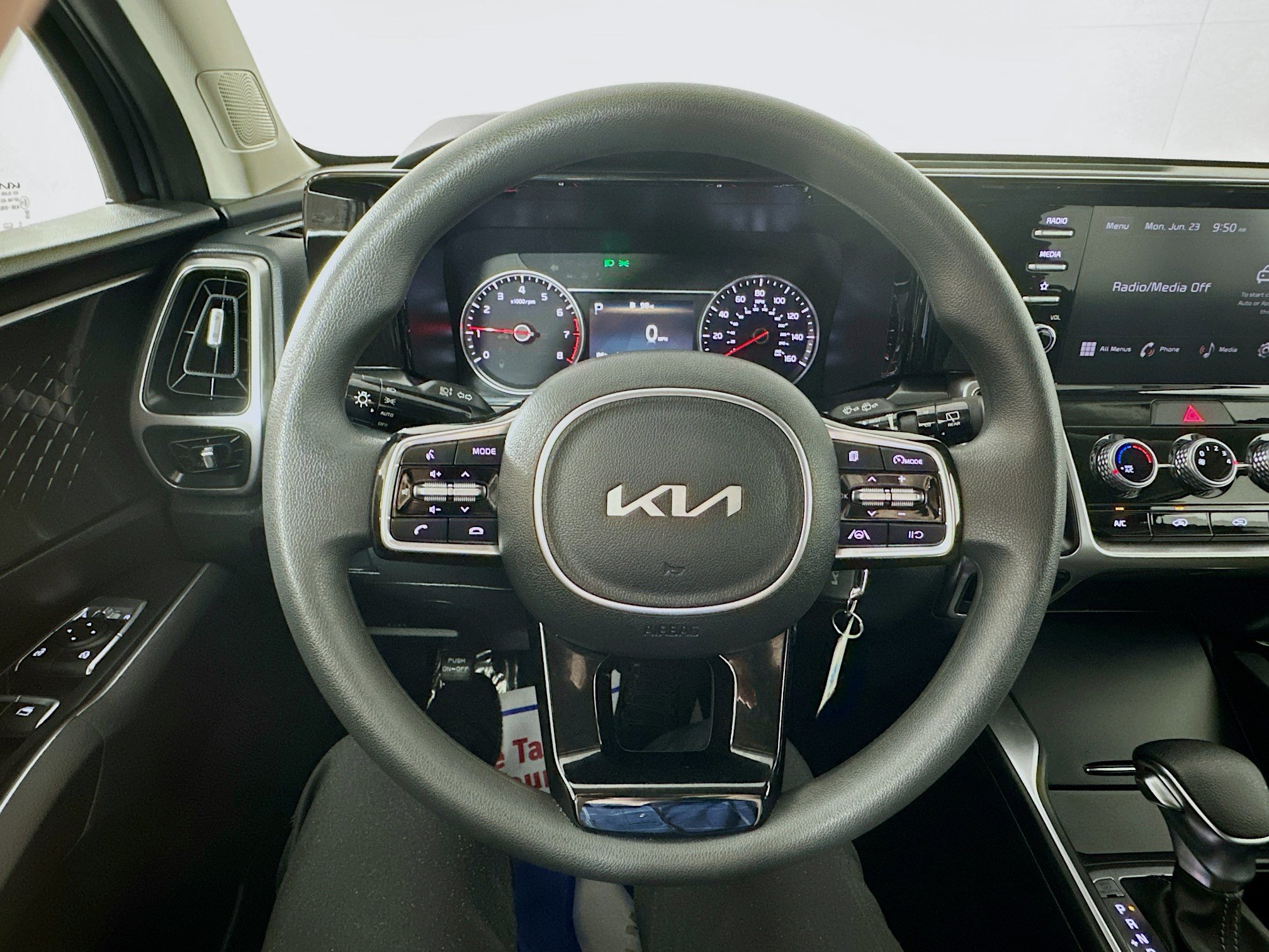 Certified 2023 Kia Sorento LX AWD/4WD image 11